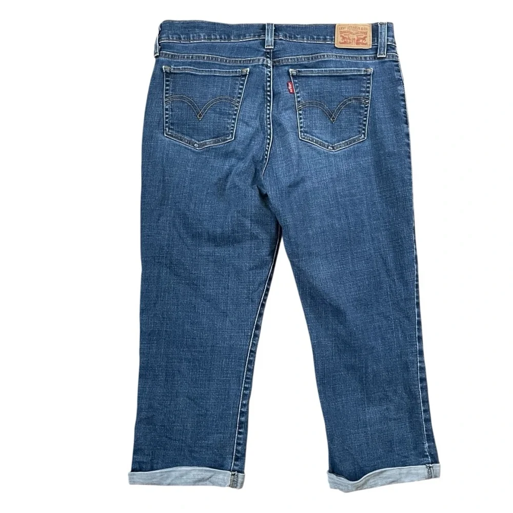 Levi’s Women’s Cropped Cuffed Capri Jeans Medium Wash Size 30 Casual Denim